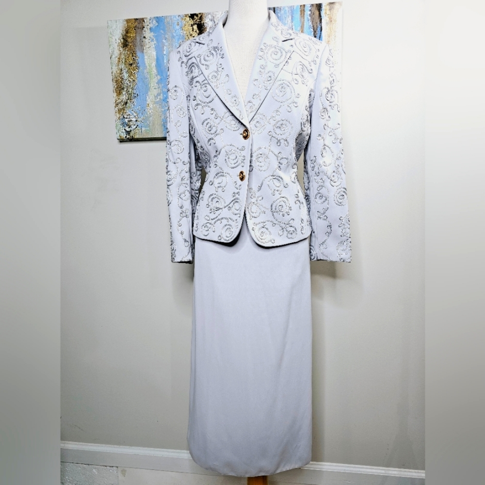 JOHN MEYER Women 2PC Gorgeous Gray Floral  Skirt Suit Size 12